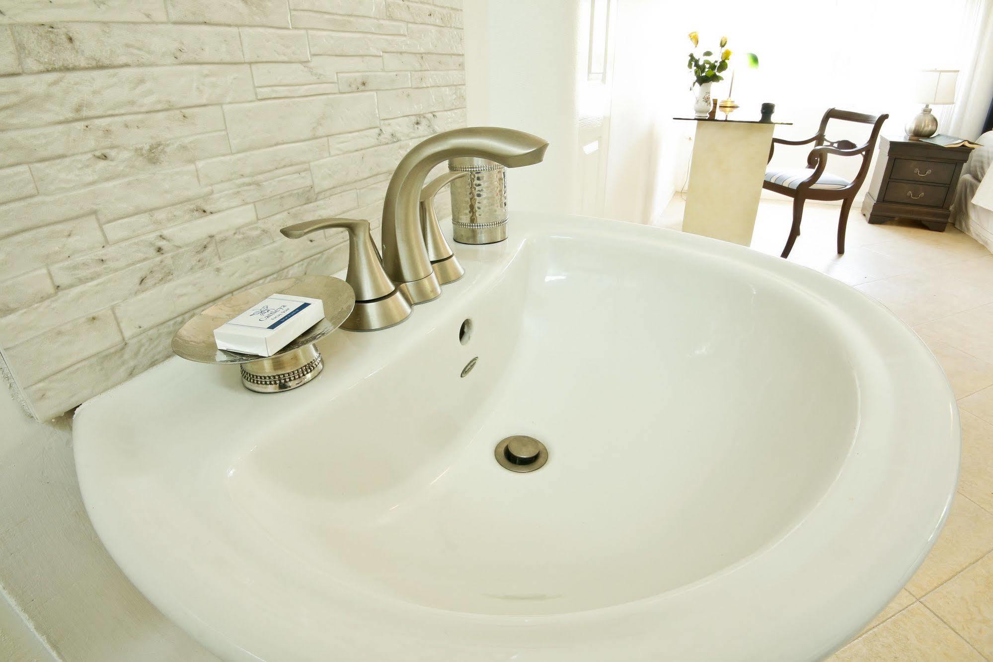 Cattleya Luxury Suites คิงส์ตัน ภายนอก รูปภาพ