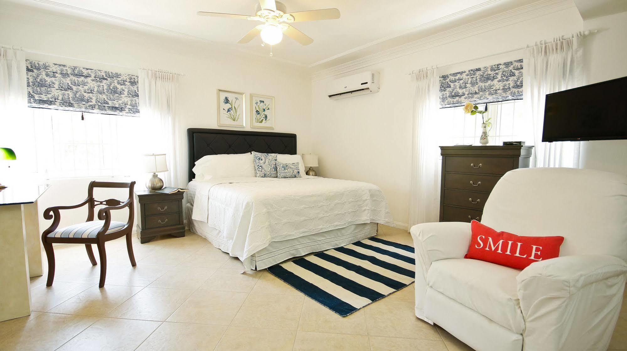 Cattleya Luxury Suites คิงส์ตัน ภายนอก รูปภาพ